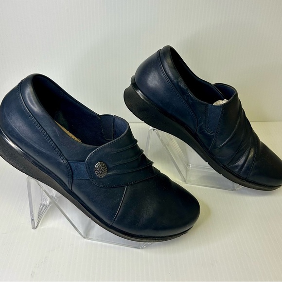 💙”Clark’s” Women’s Navy Leather Comfort Shoes💙 - Picture 4 of 16